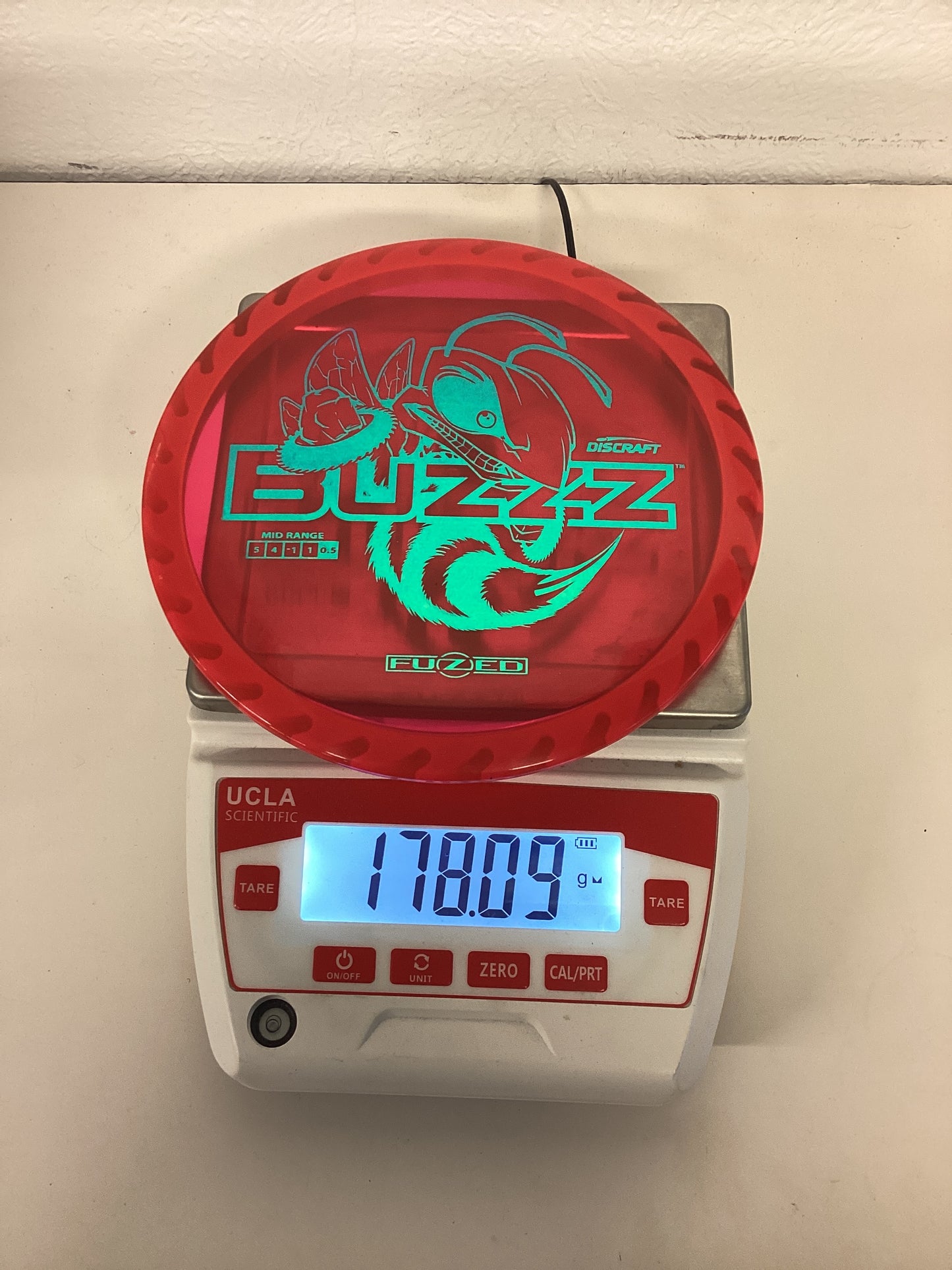 Discraft Fuzed Line Buzzz with Saw Pattern