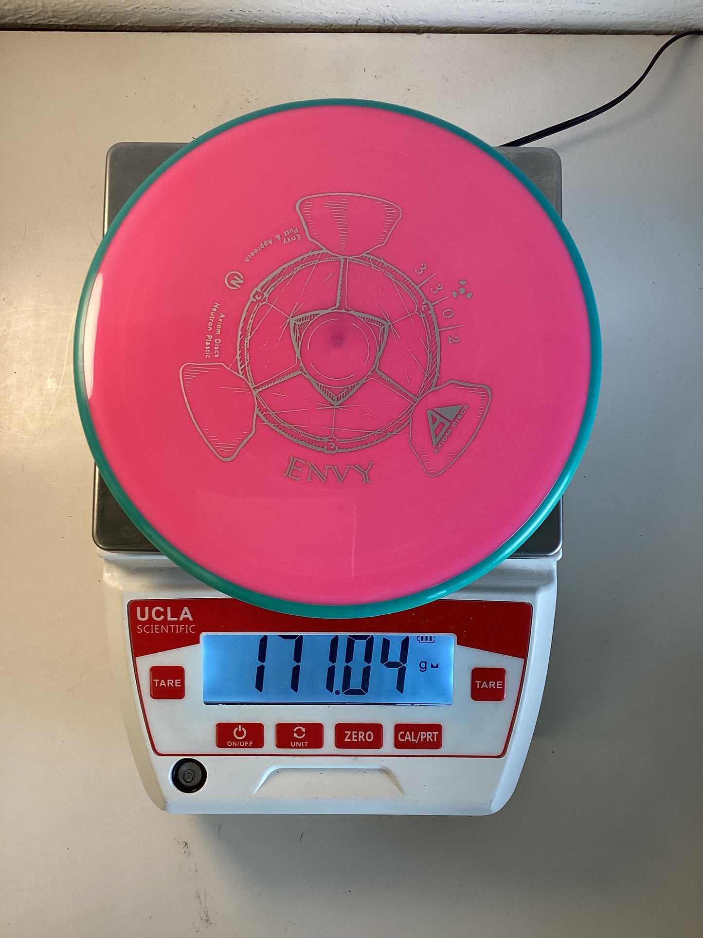 Axiom Neutron Envy