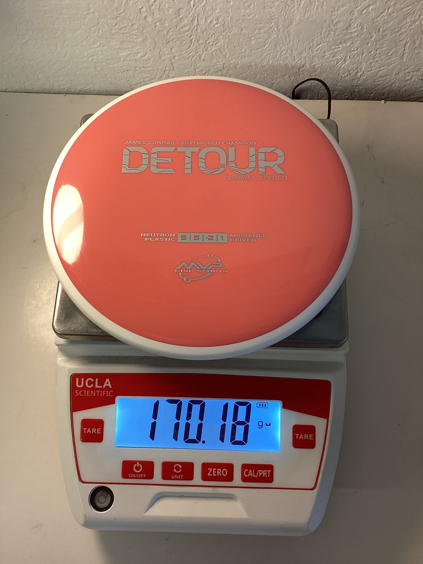 MVP Neutron Detour - Project Lab Coat