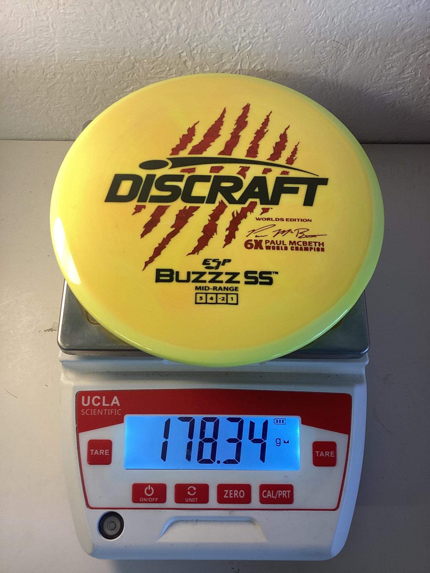 Discraft Worlds 2026 Edition ESP Buzzz SS - Paul McBeth 6-Claw