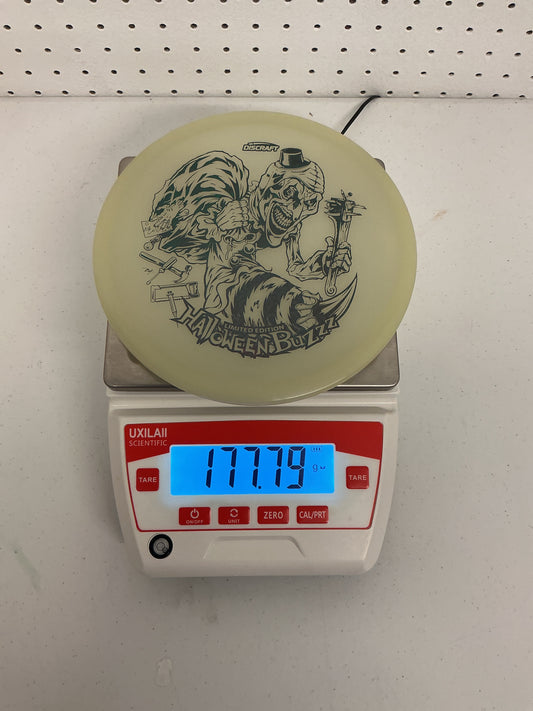 Discraft Mega-Glo Buzzz - 2025 Halloween Special Edition