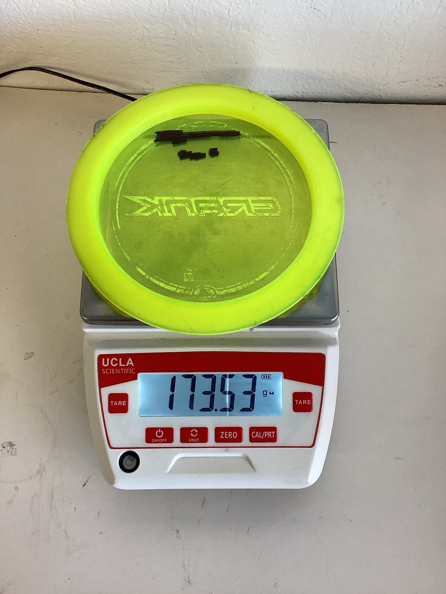 Discraft-Z-Crank-Neon Yellow-173.52g PRE-OWNED