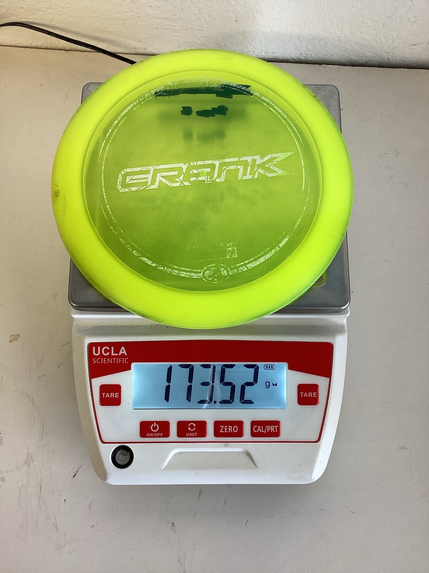 Discraft-Z-Crank-Neon Yellow-173.52g PRE-OWNED