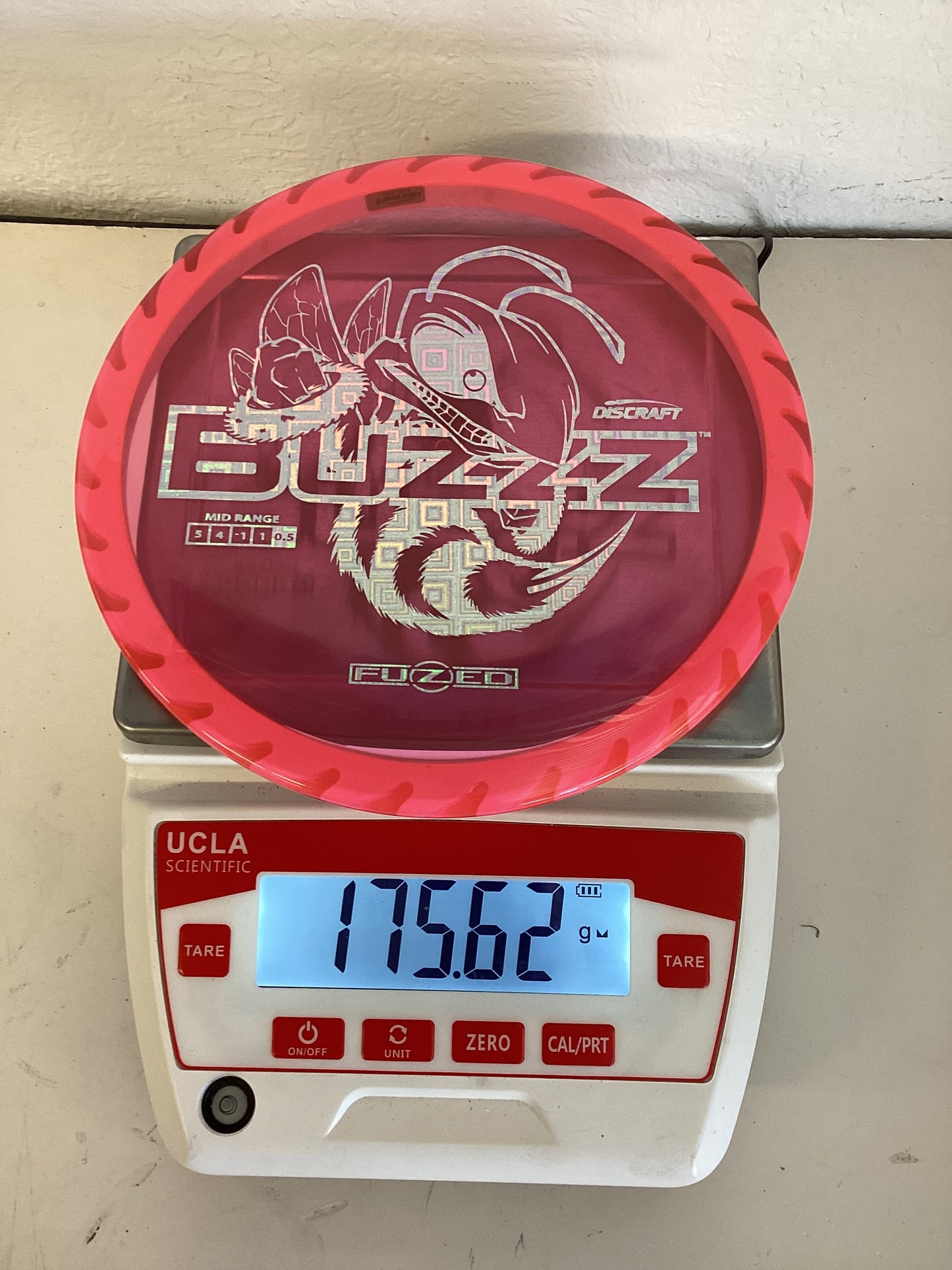 Discraft Fuzed Line Buzzz with Saw Pattern