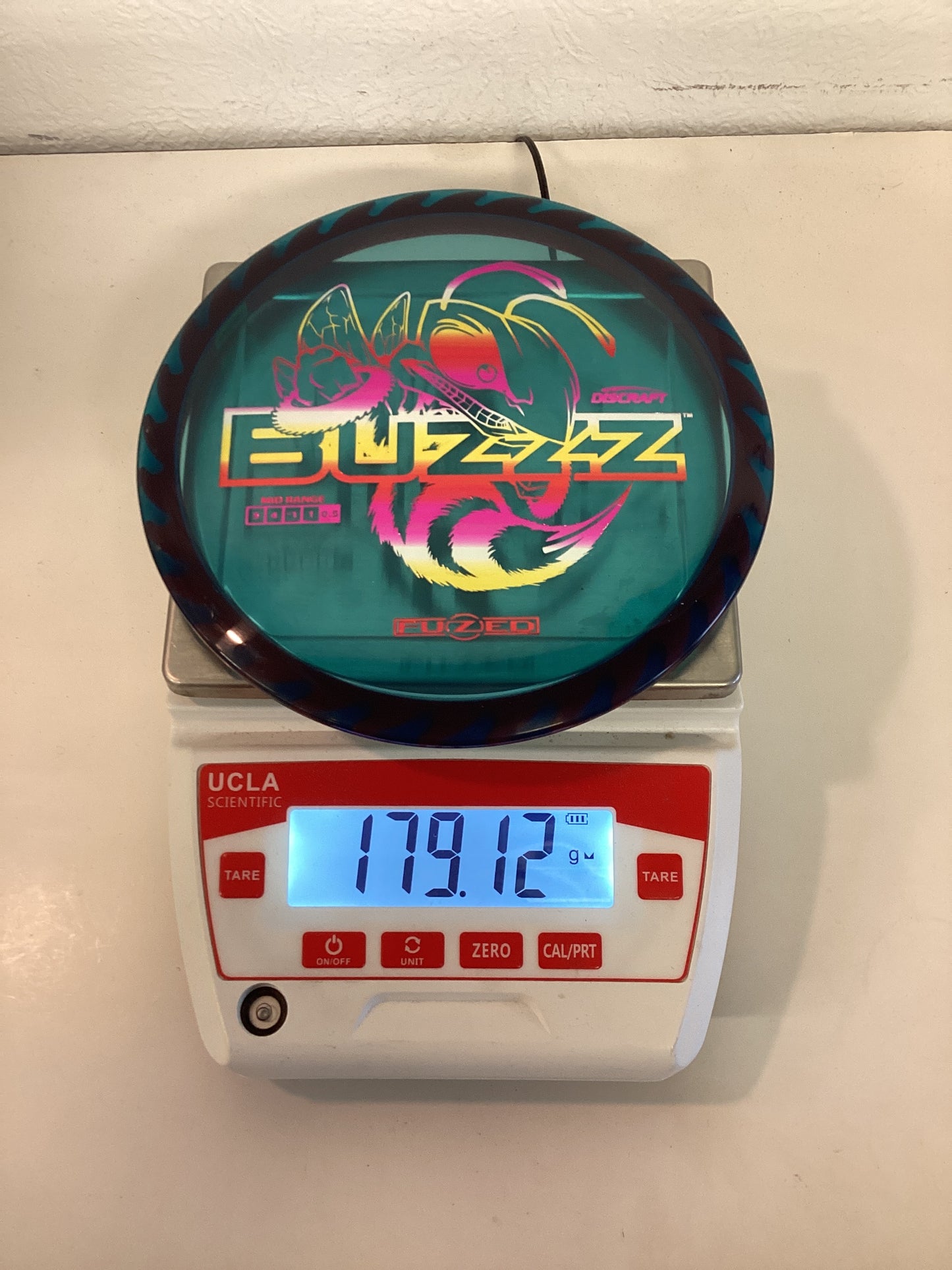 Discraft Fuzed Line Buzzz with Saw Pattern