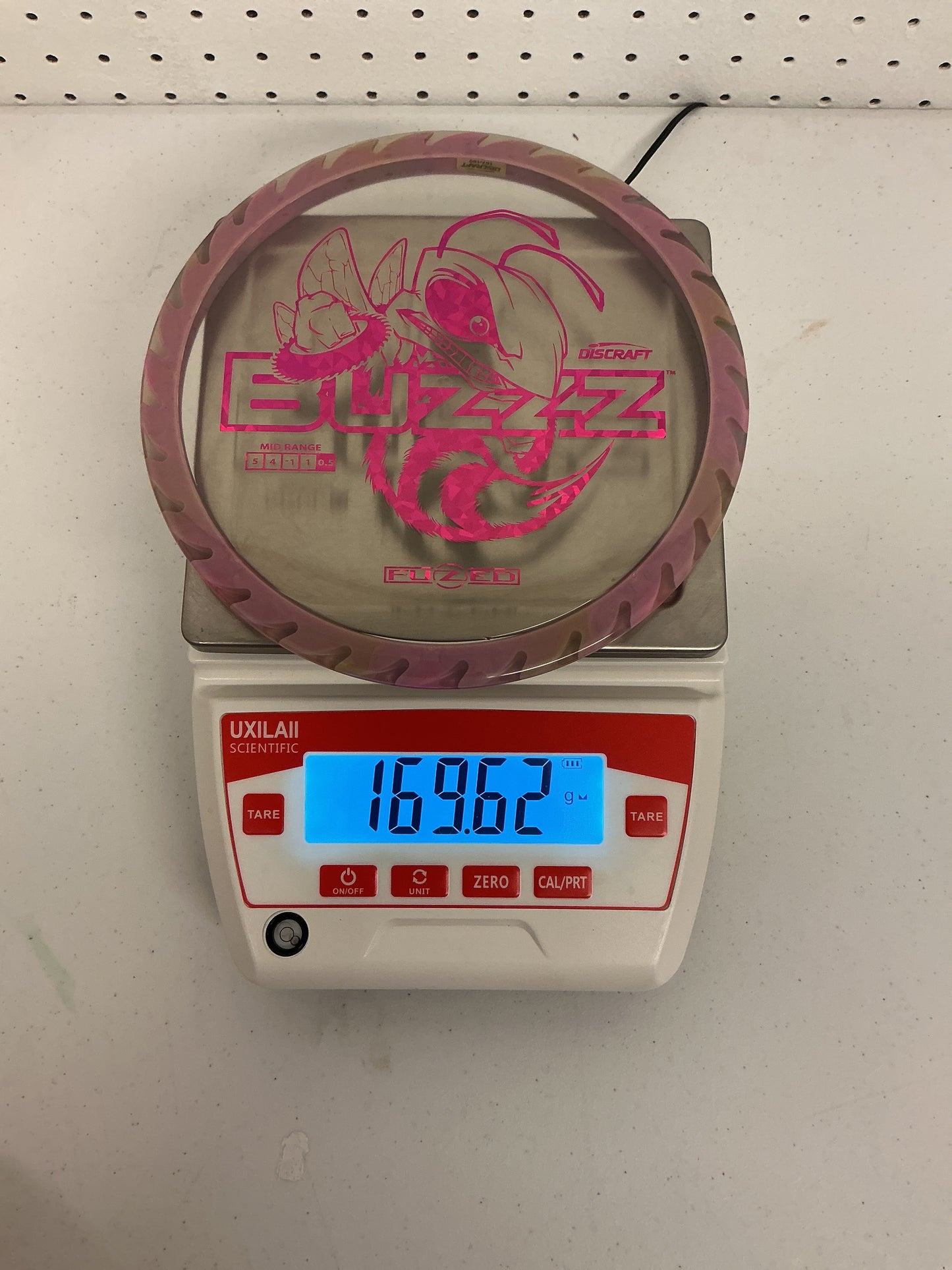 Discraft Fuzed Line Buzzz with Saw Pattern