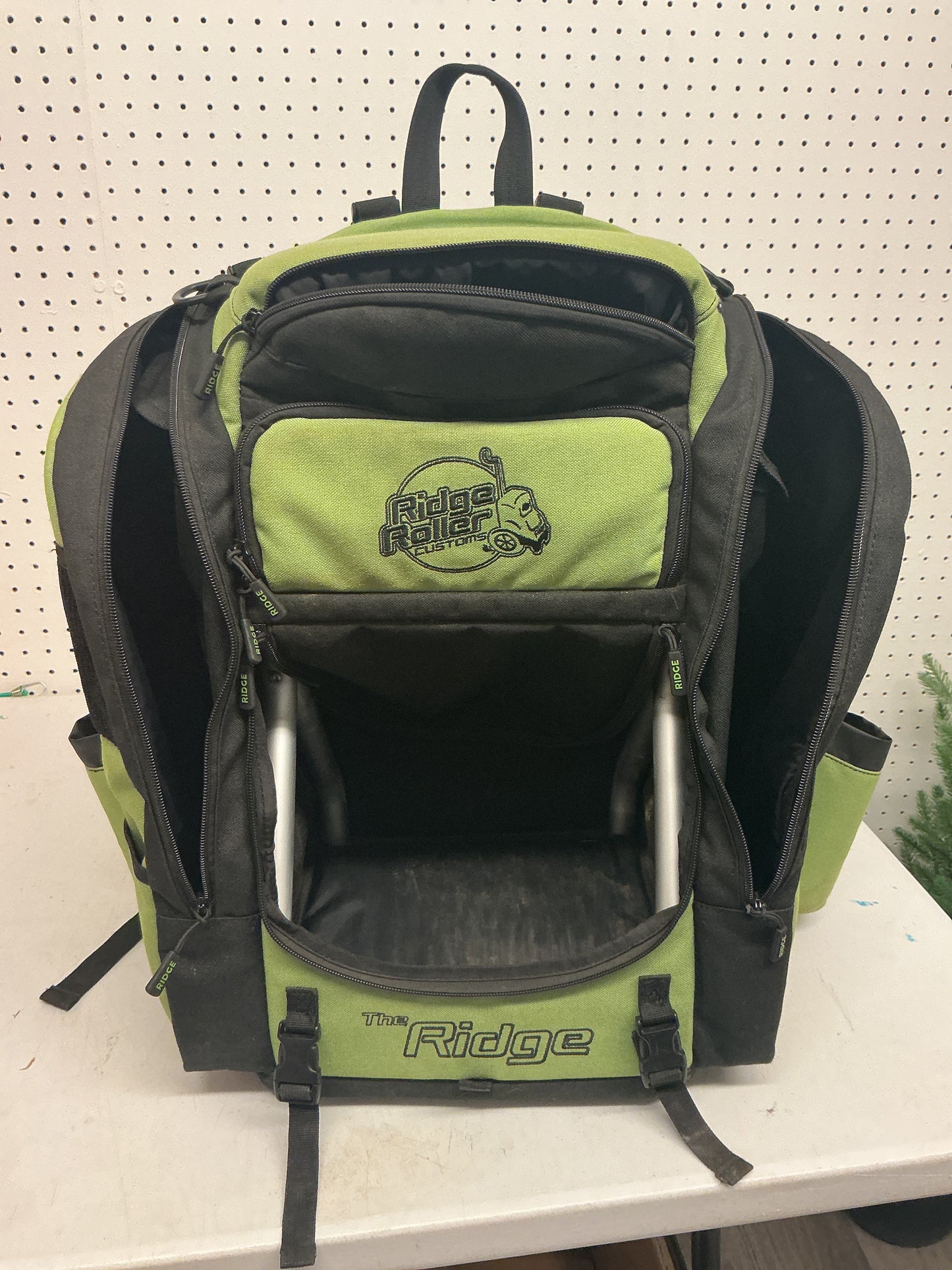 Ridge Roller Original Backpack Including Seat Frame *Pre-Owned*