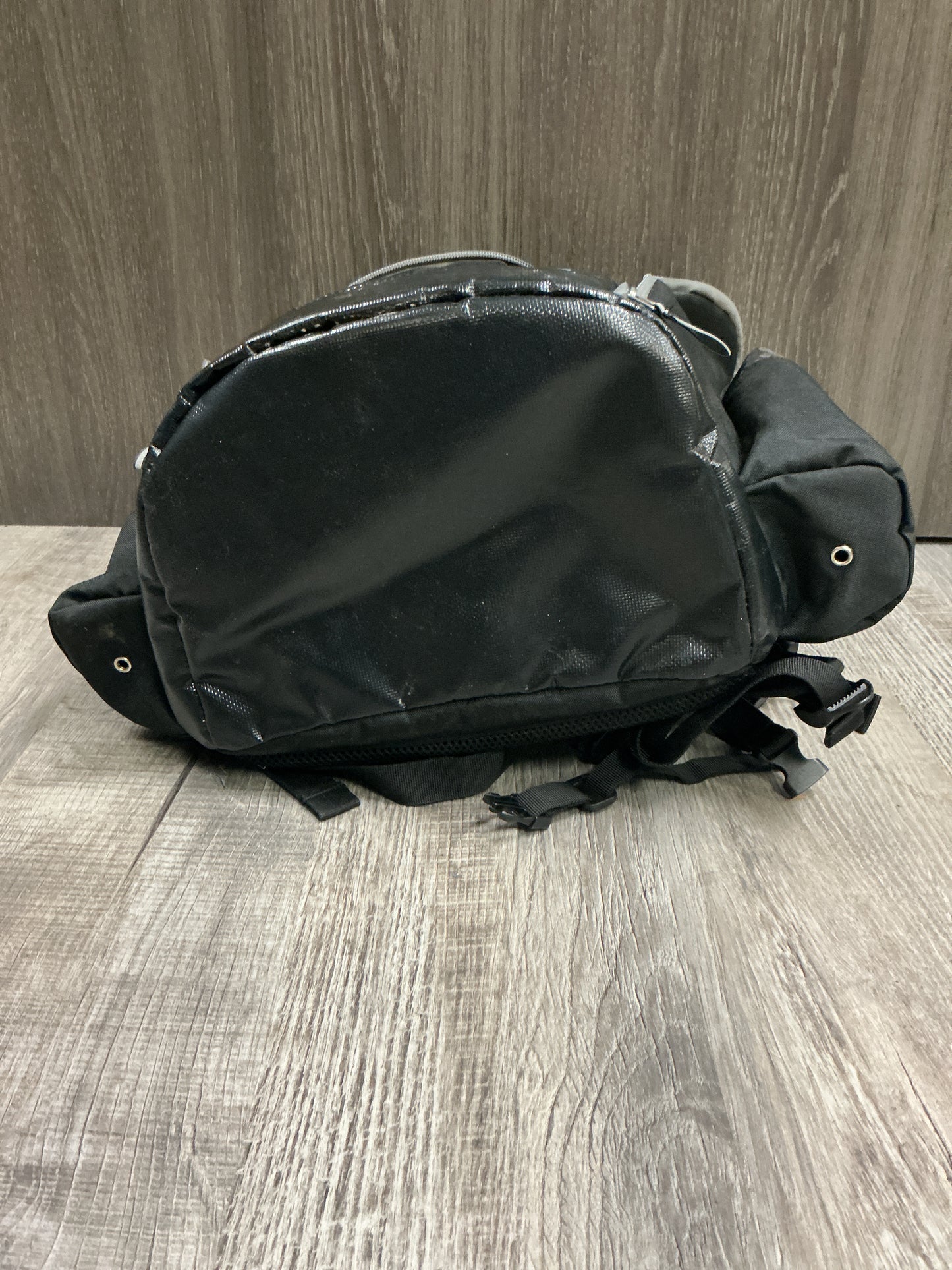 Discmania Fanatic 2 Backpack - *PREOWNED*