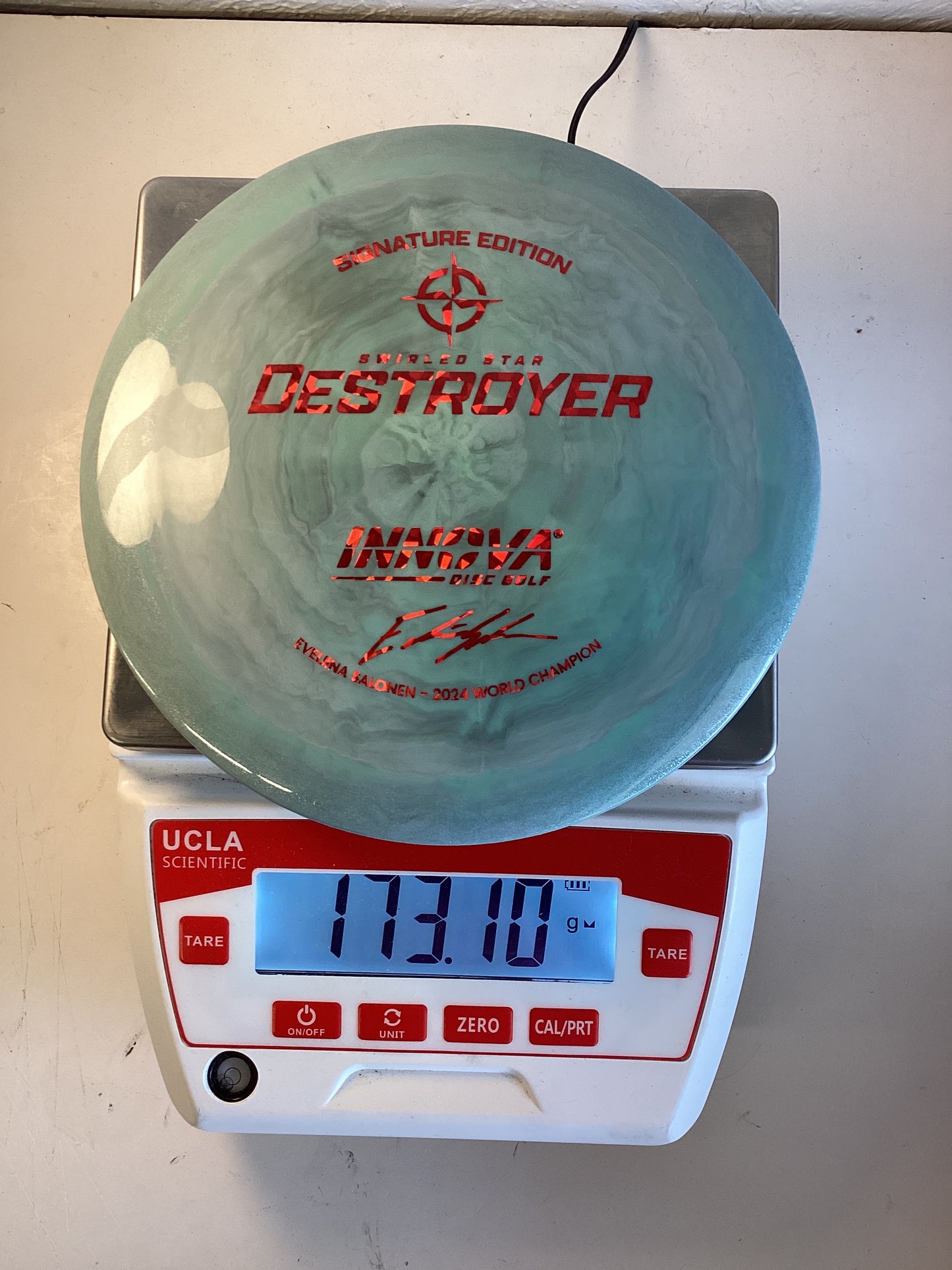 Innova Swirled Star Eveliina Salonen Destroyer