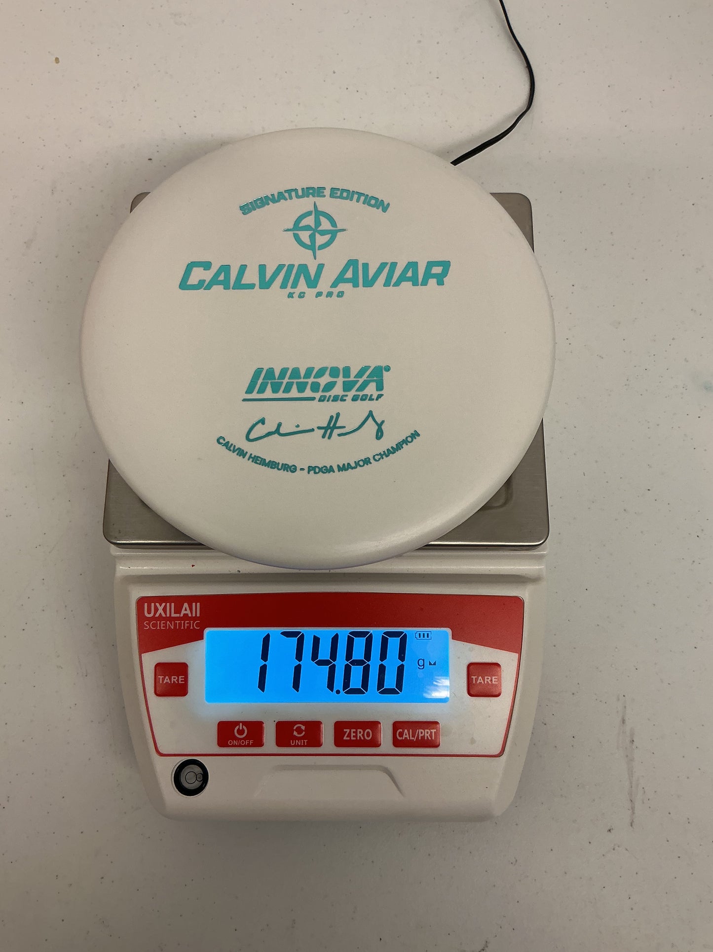 Innova KC Pro Aviar -  Calvin Heimburg Super White Signature Edition