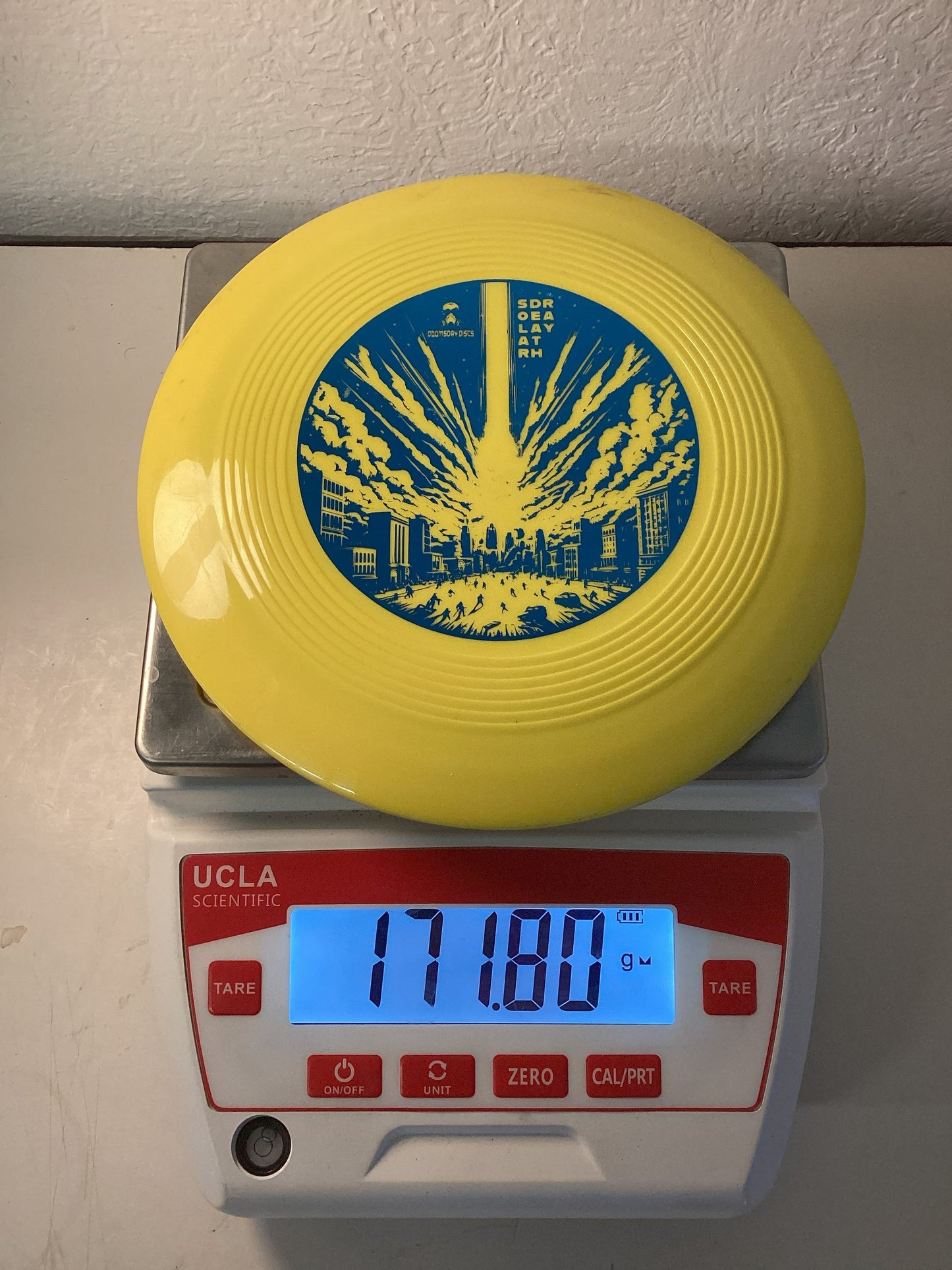 Doomsday-Survival-Solar Death Ray-Yellow-171.80g PRE-OWNED