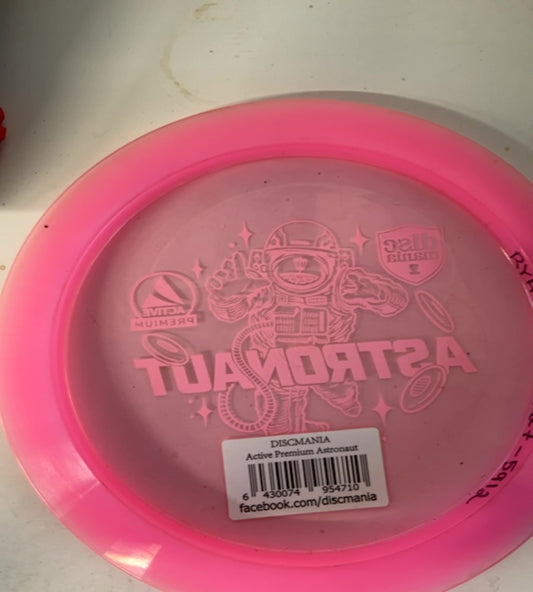 Discmania-Active Premium-Astronaut-Pink-171.82g PRE-OWNED