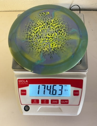 Discraft-ESP Swirl-Nuke-Green-174.63g PRE-OWNED