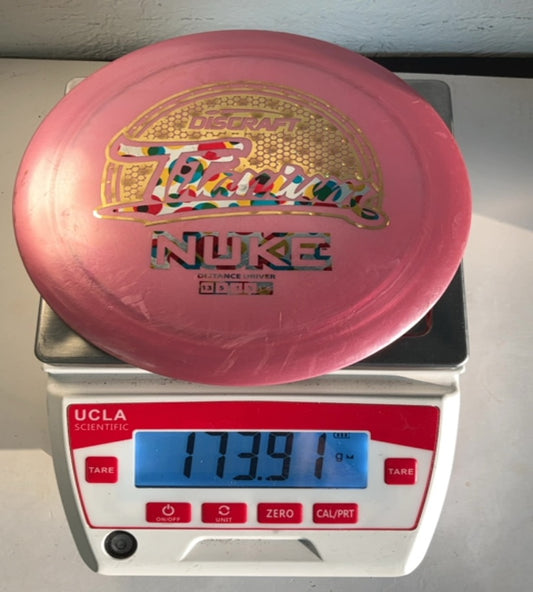 Discraft-Titanium-Nuke-Pink-173.91g PRE-OWNED