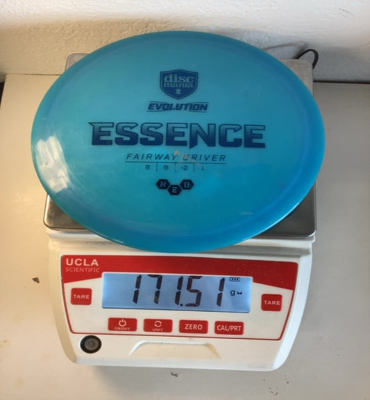 Discmania-NEO-Essence-Blue-171.51g PRE-OWNED