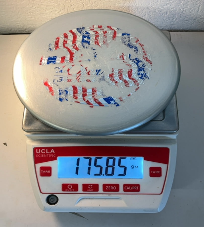 Discraft-Titanium-Zone-Silver-175.85g PRE-OWNED