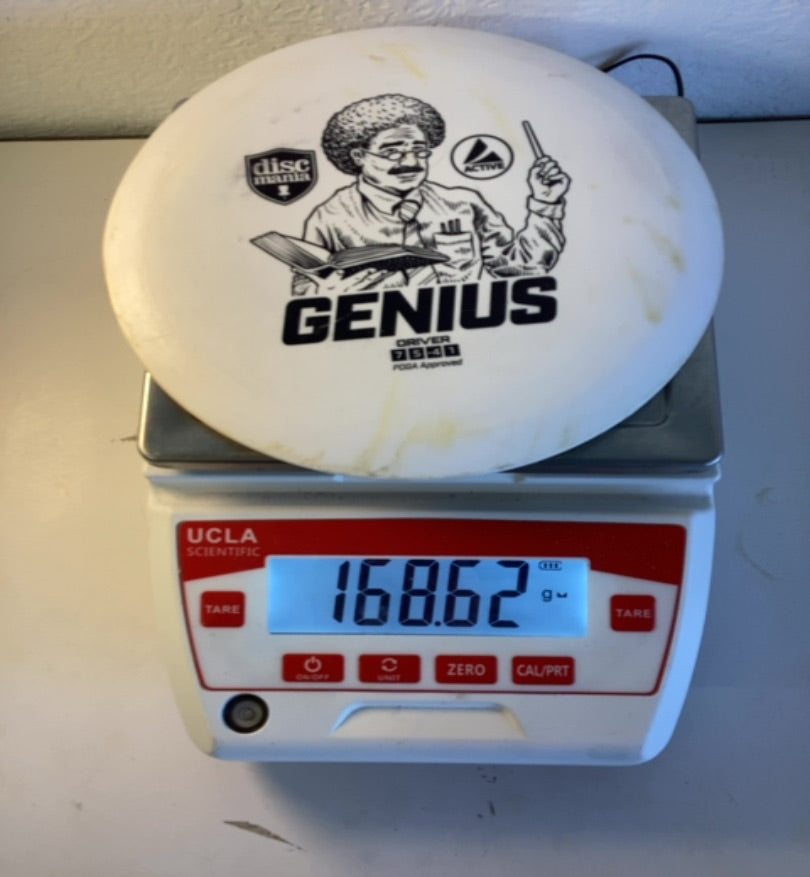 Discmania-Active-Base-Genius-White-168.62g PRE-OWNED