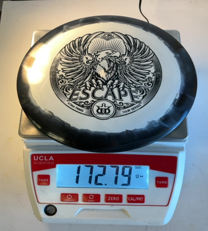 Dynamic Discs-Fuzion-Escape-White-Black-172.79g PRE-OWNED