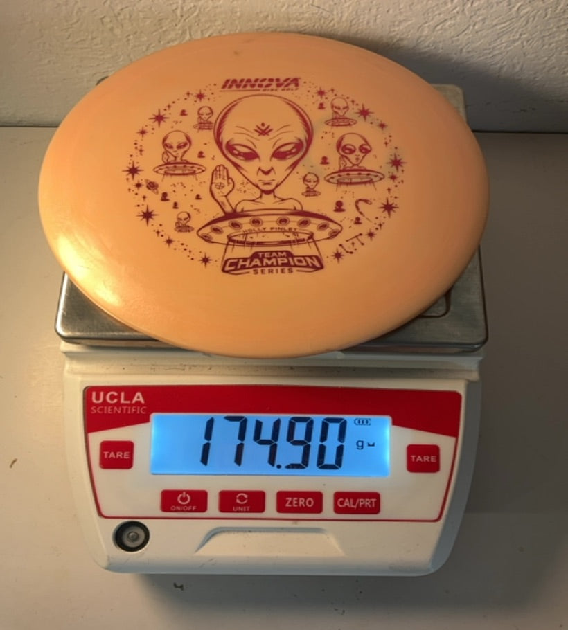 Innova-Color Glow Champion-It-Peach-174.90g PRE-OWNED