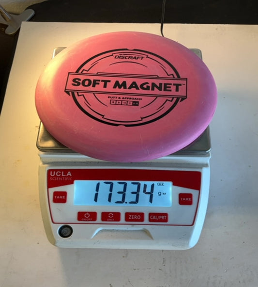 Discraft-Putter Line Soft-Magnet-Pink-173.34g PRE-OWNED