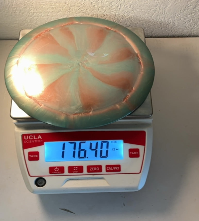 Discraft-Titanium Swirl-Nuke-Green-176.40g PRE-OWNED