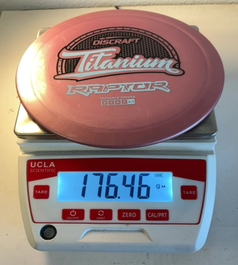 Discraft-Titanium-Raptor-Purple-176.46g PRE-OWNED