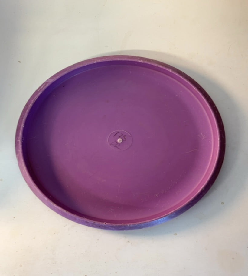 Discmania-P-Line-P2-Innova Made-Purple-175.07g PRE-OWNED
