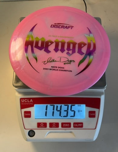 Discraft-Z Swirl-Avenger-Pink-174.35g PRE-OWNED