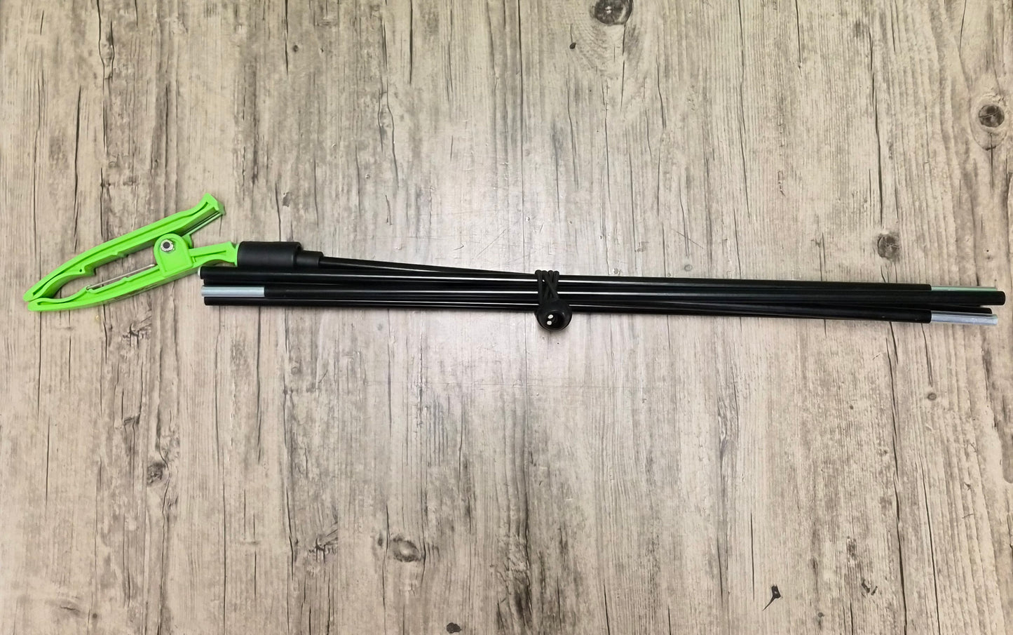 Disc Gator Disc Retriever w/ 11 ft Shock Cord Collapsible Pole